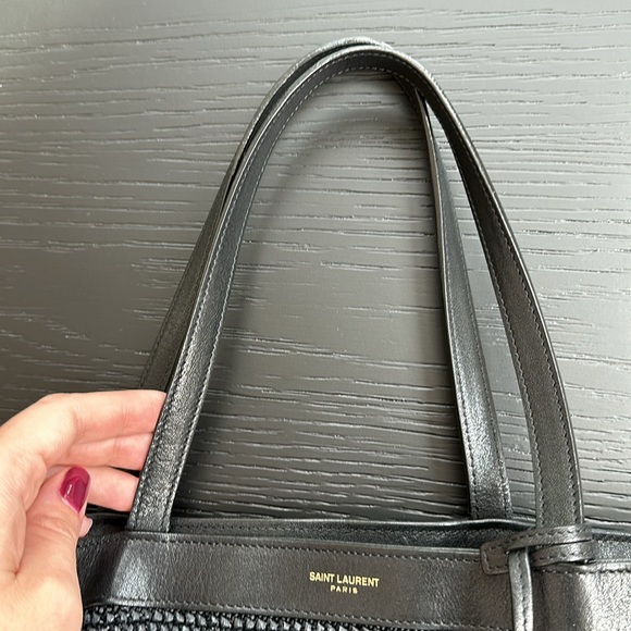 Saint Laurent Patti Large Leather-trimmed Black Raffia/Leather Tote - Picture 11 of 12